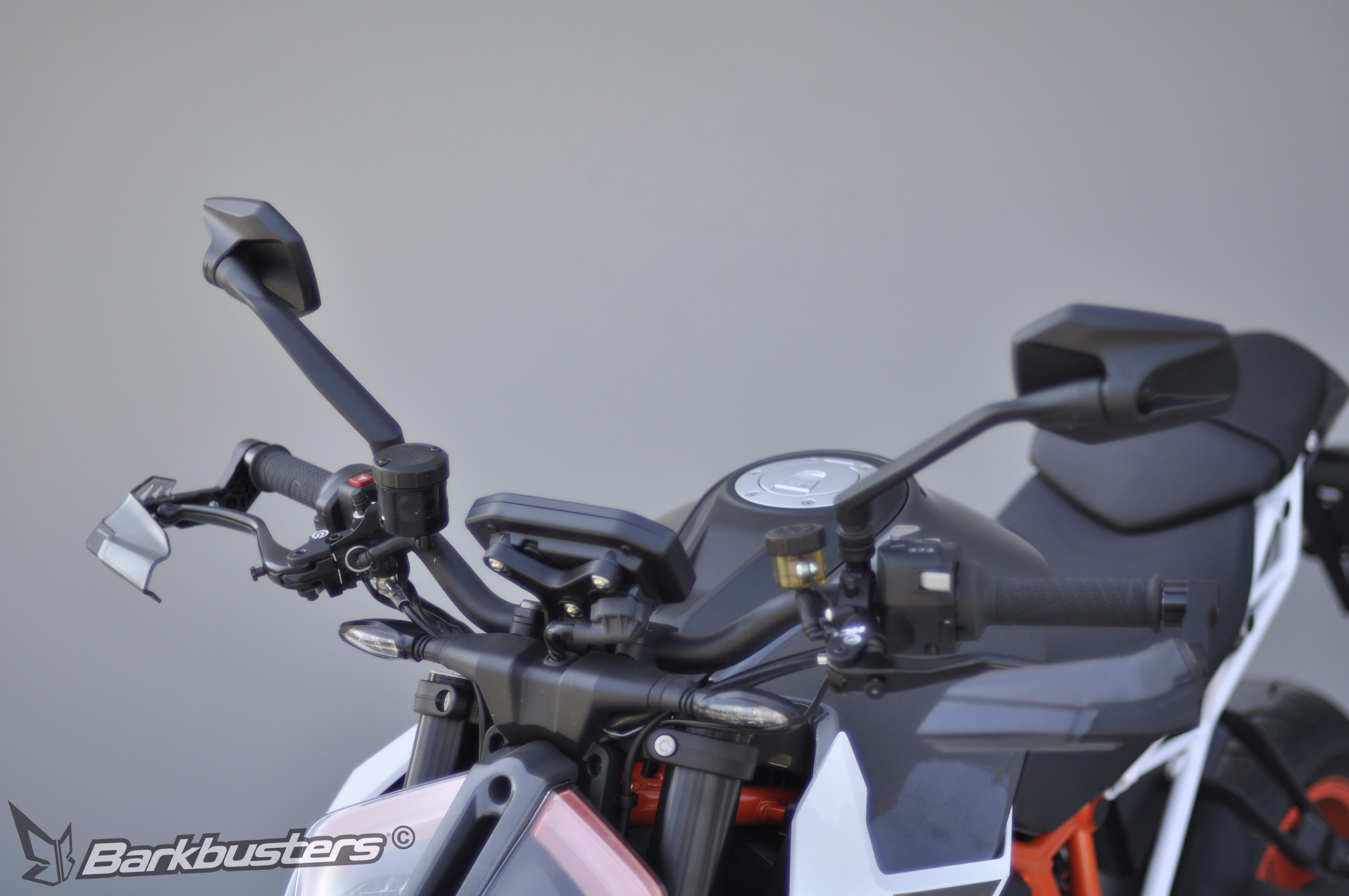 BARKBUSTERS AERO-GP Lever Protector (Code: AGP-001) fitted to KTM 1290 Super Duke R