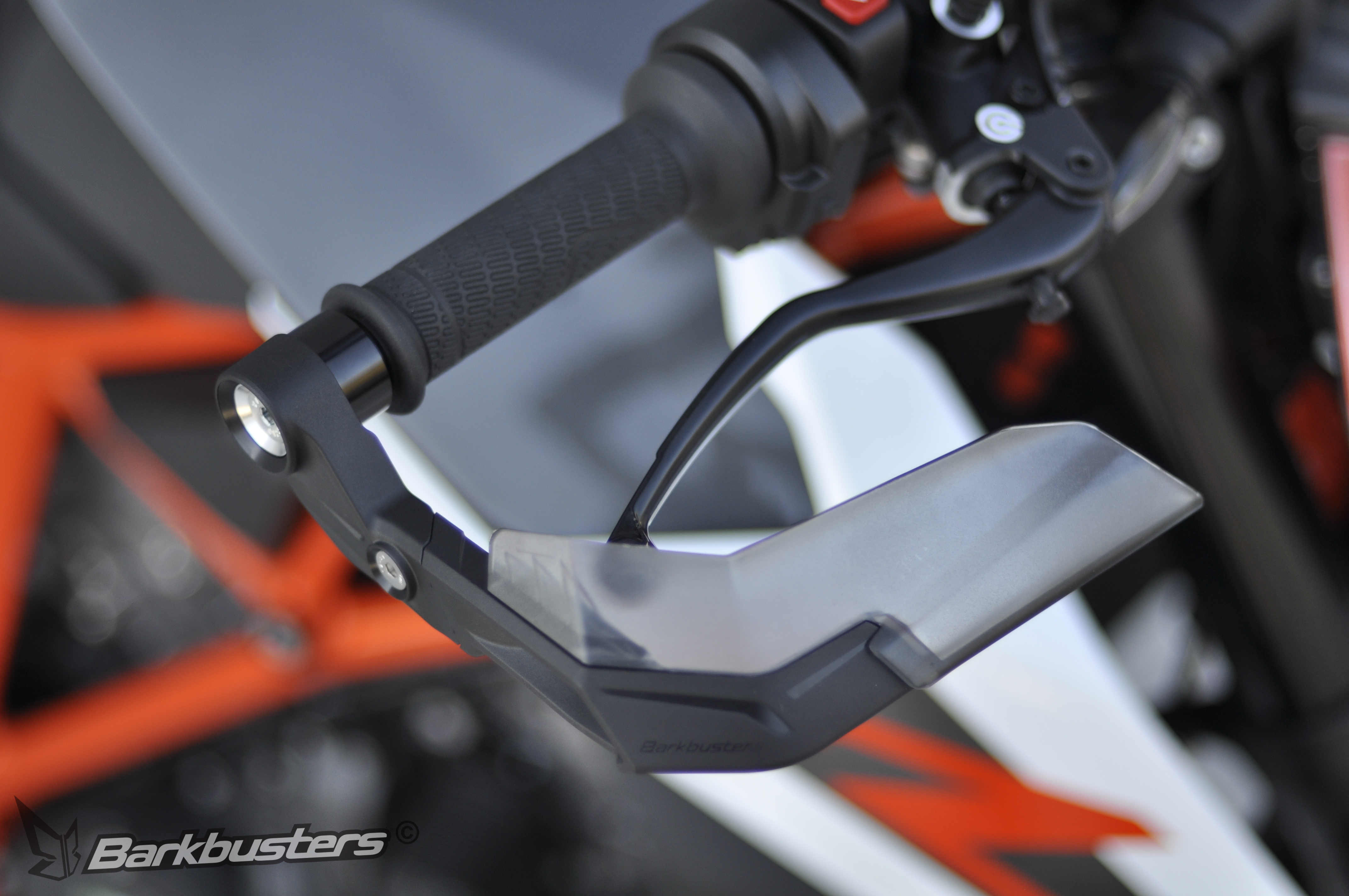 BARKBUSTERS AERO-GP Lever Protector (Code: AGP-001) fitted to KTM 1290 Super Duke R 