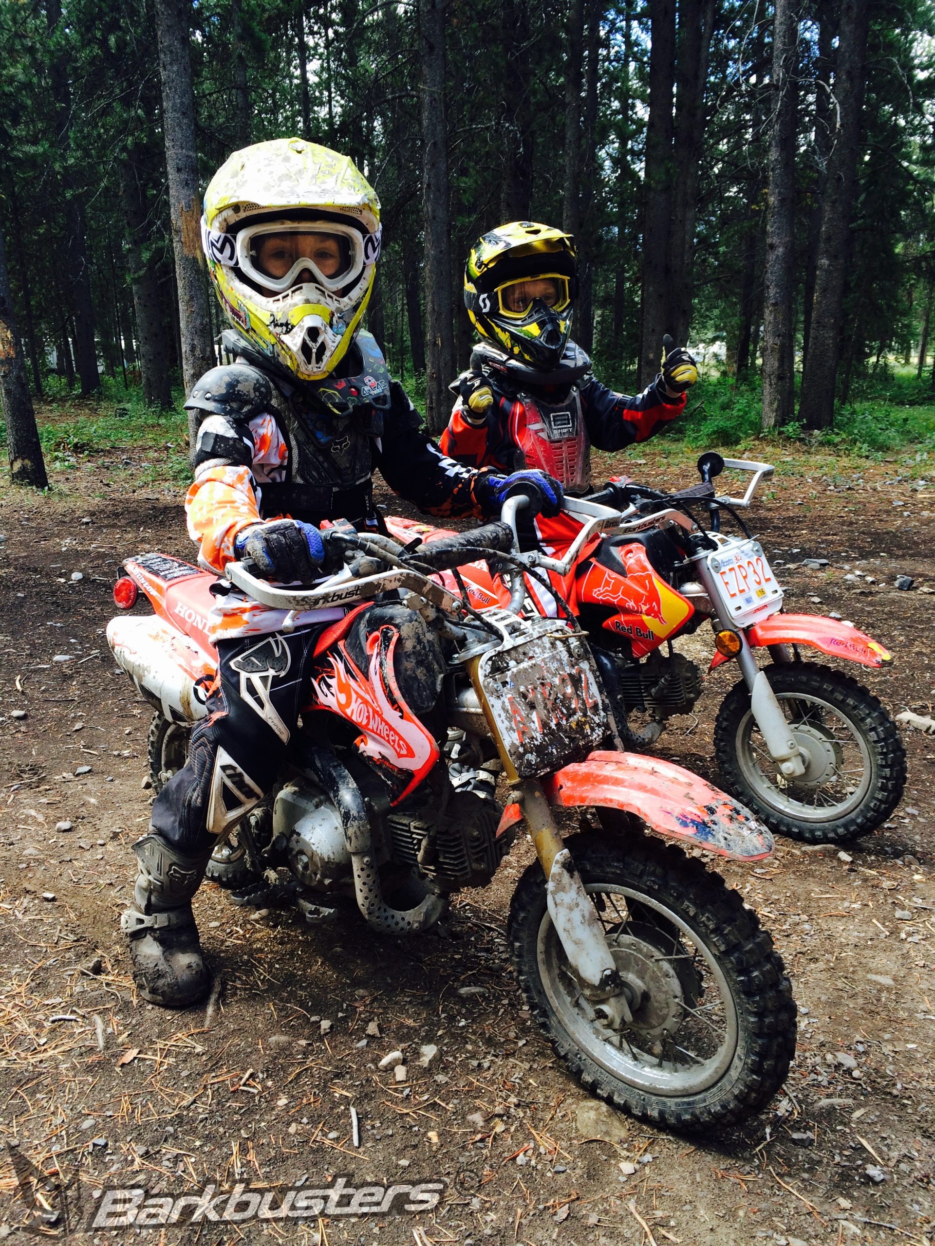 BARKBUSTERS Mini Hardware Kit – Two Point Mount (Code: BLG-018) fitted to HONDA CRF50.  Benjamin and Reid at Alberta, Canada.
