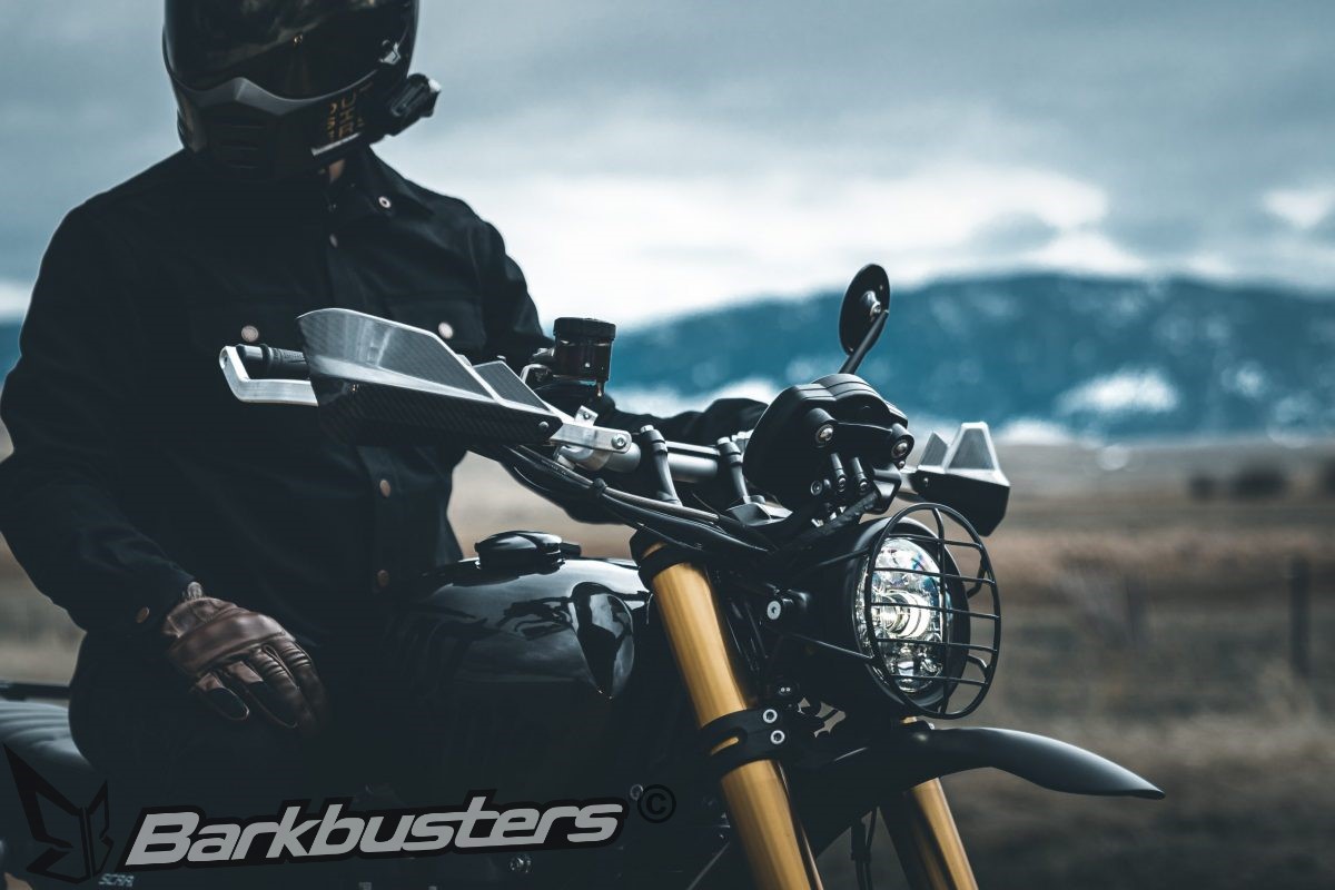 BARKBUSTERS CARBON Guards fitted to Triumph Scrambler 1200 (@GOFASTDONTDIE)