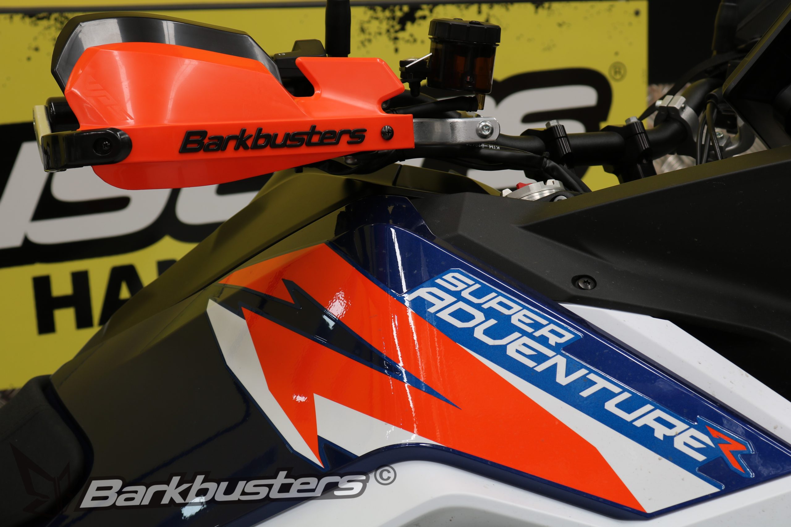 BARKBUSTERS Handguard Hardware Kit (Code: BHG-107-00) fitted to KTM SUPER ADVENTURE R with VPS Guards