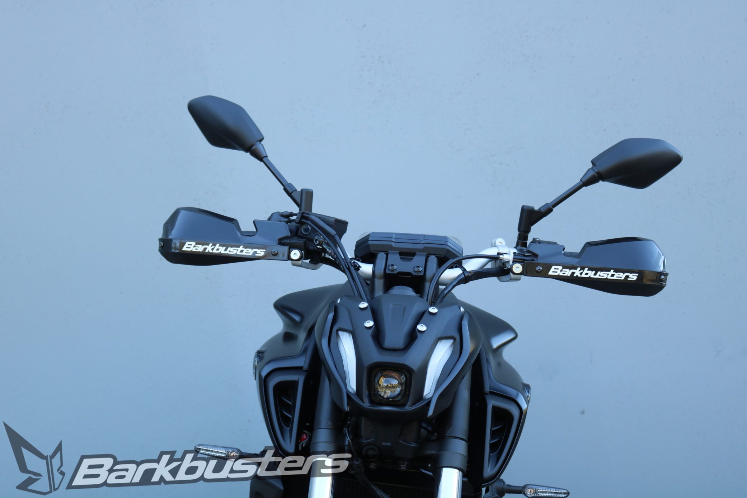 Yamaha MT 07 (2021) fitted with Barkbusters VPS Handguards